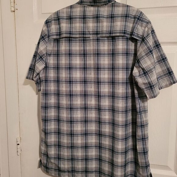 Croft & Barrow quick dry short sleeve‎ botton up shirt - Picture 2 of 5
